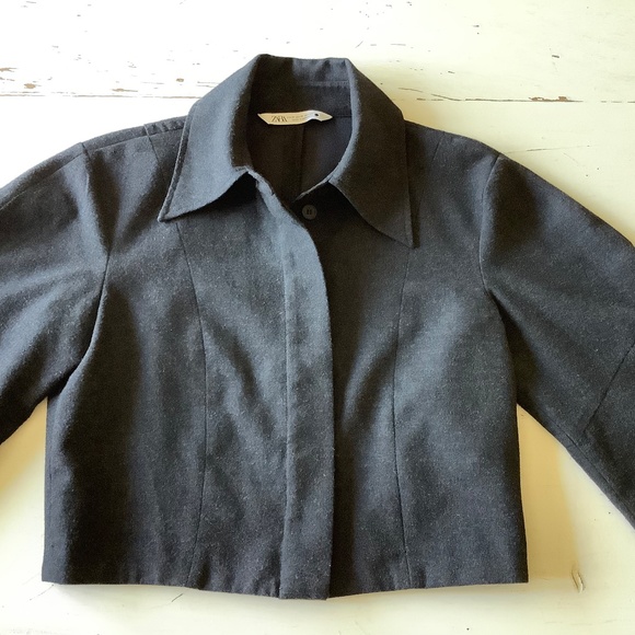 Zara dark gray flannel like cropped jacket Medium - Picture 4 of 13